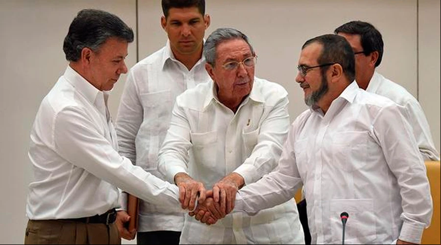 Juan Manuel Santos y Rodrigo Londou00f1o / Foto: Twitter Noticias Caracol?w=200&h=150