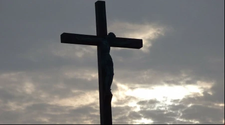 Misionero lleva la verdad del Evangelio a u00c1frica entre sectas y curanderos