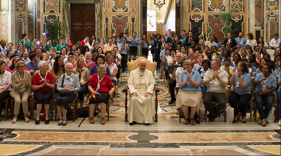 El encuentro de esta mau00f1ana. Foto L'Osservatore Romano?w=200&h=150