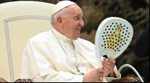 El Papa Francisco en la audiencia con el Congreso Internacional de Tenis y Pu00e1del. Cru00e9dito: Vatican Media