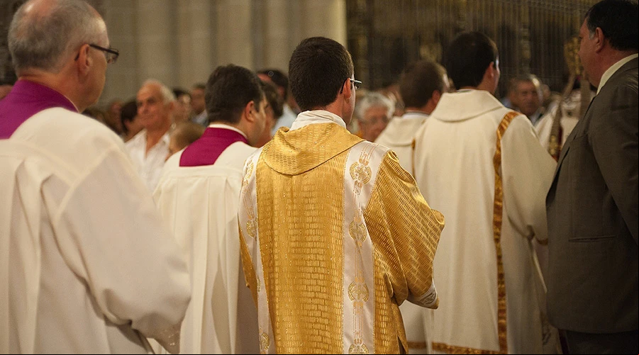 Sacerdotes (imagen referencial) / Foto: Flickr Josu00e9 Maru00eda Moreno Garcu00eda (CC-BY-NC-ND-2.0)?w=200&h=150