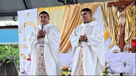 Hermanos gemelos se ordenan sacerdotes en México