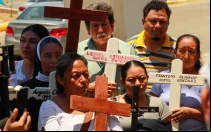 Durante la reunión, se manifestaron por un accidente del 2021 en el que fallecieron 57 personas migrantes, la mayoría guatemaltecos.