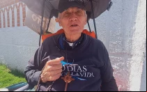 El sacerdote Van Allen Hager, de los Misioneros de la Consolata, quien durante años rezó por los niños no nacidos al lado de la entrada de un centro de abortos en Bogotá (Colombia).
