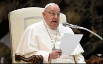 El Papa Francisco en el Aula Pablo VI en el Vaticano.